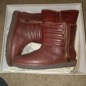 Burgundy leather Ugg boots!